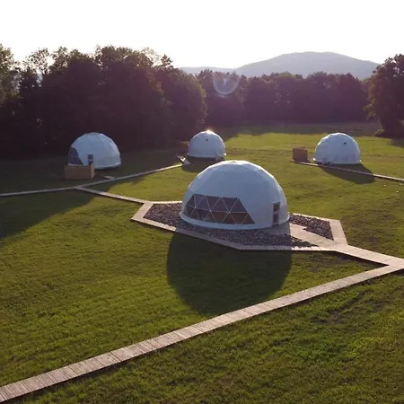 Luxusní stan Glamping