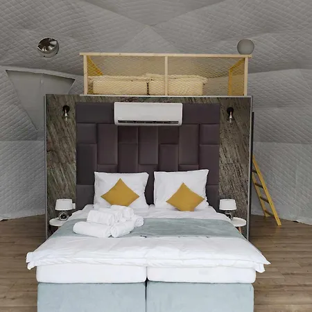 Glamping