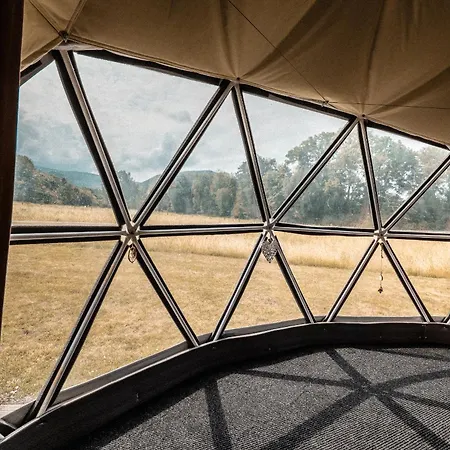 Glamping *