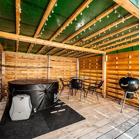 Glamping *