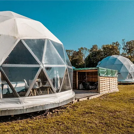 Glamping *
